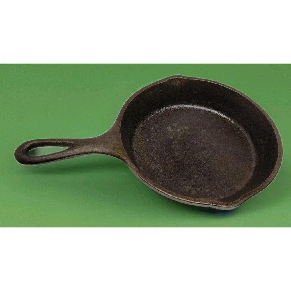LODGE #3 SK D 6.5” Cast Iron Skillet 3 Notch Made In USA Very Clean